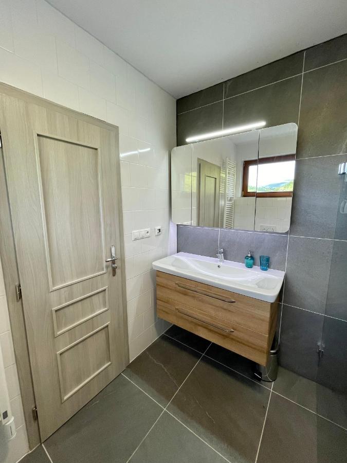 Apartment Dumbier